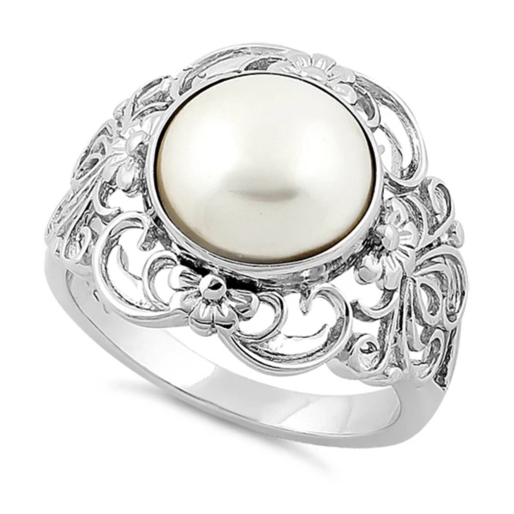 Elegant Silver Pearl Ring